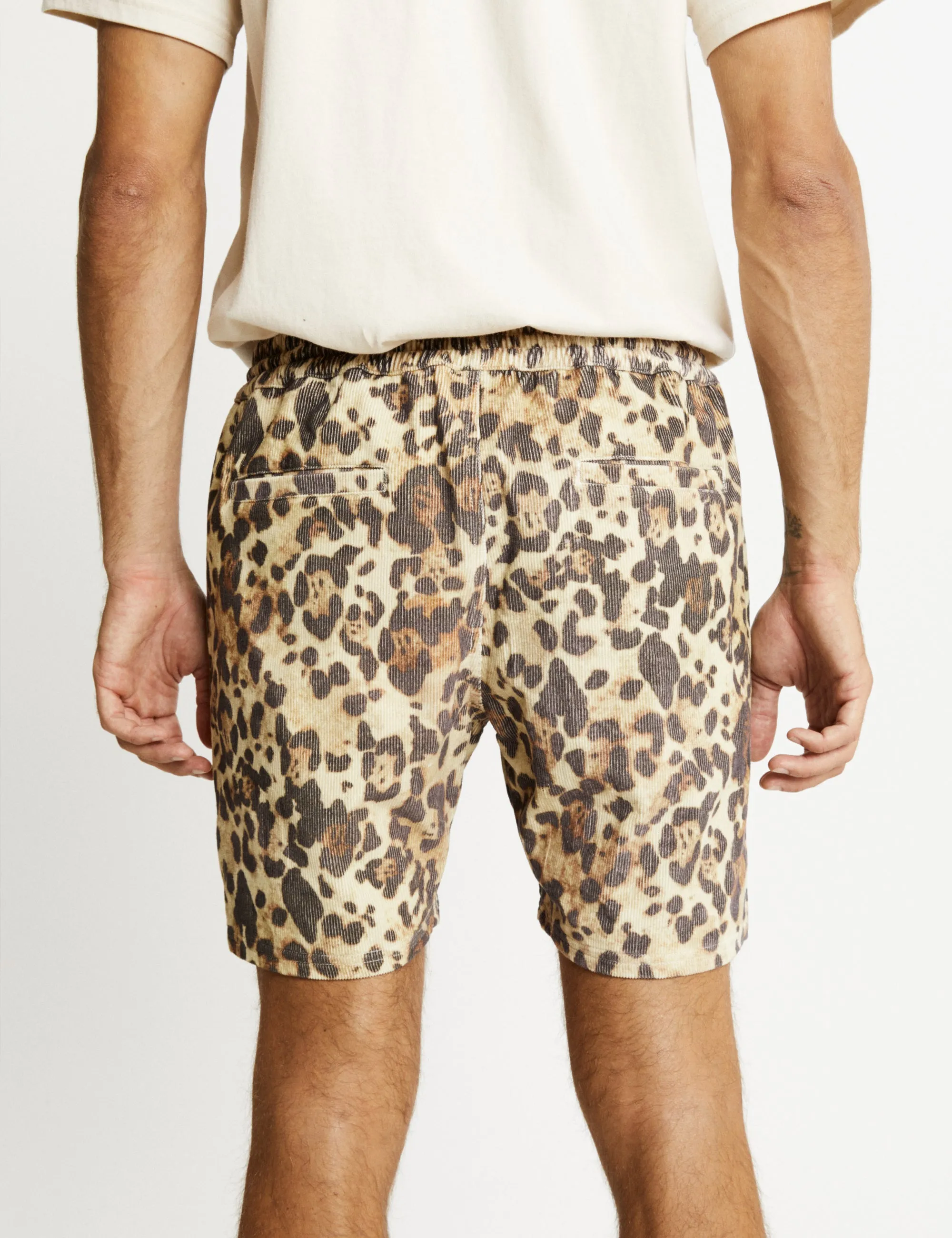 Burbank Holiday Short - Sand Leopard