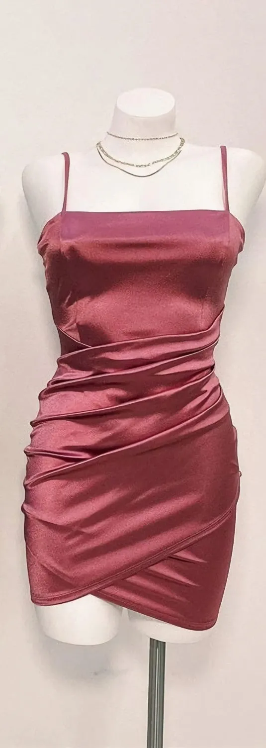 Cute Pleated Red Short Homecoming Dress Bodycon