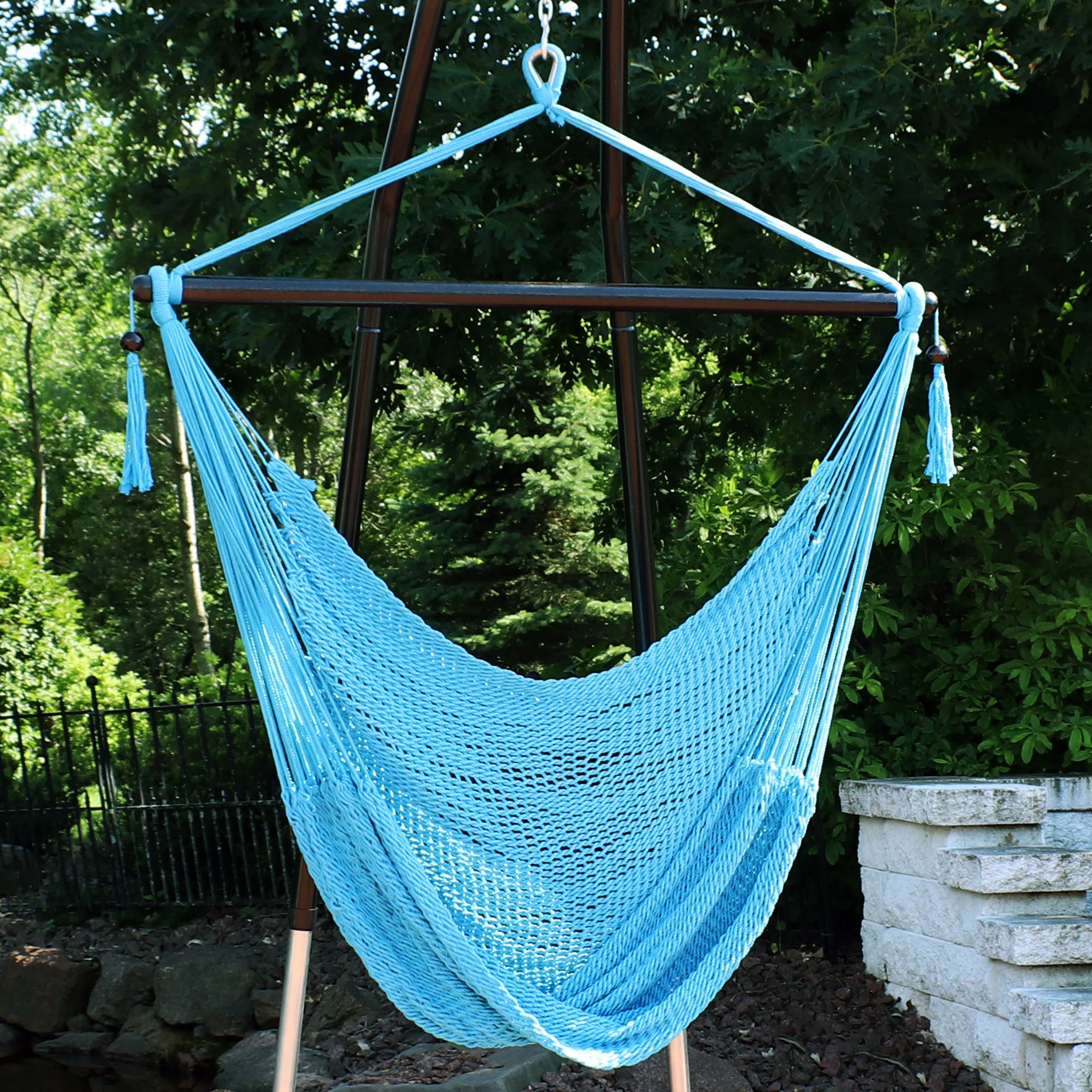 Sunnydaze Outdoor Extra Large Caribbean Polyester Rope Hammock Chair